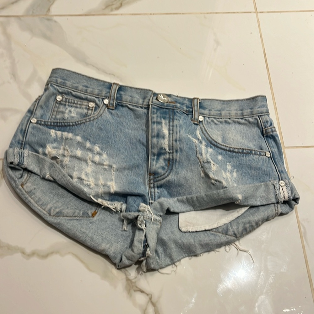 One teaspoon bandits short